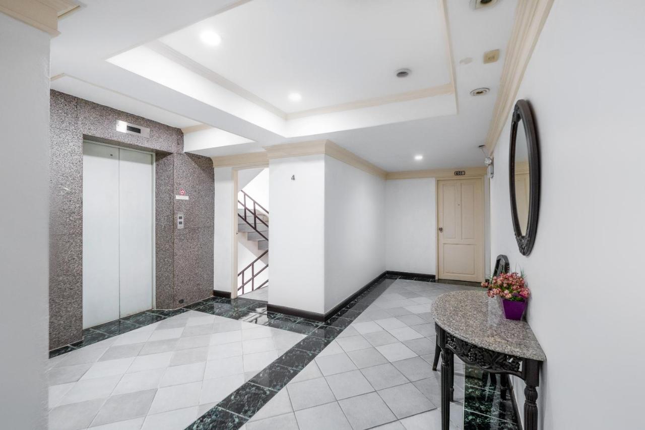 Oyo 1042 Boon's Hotel