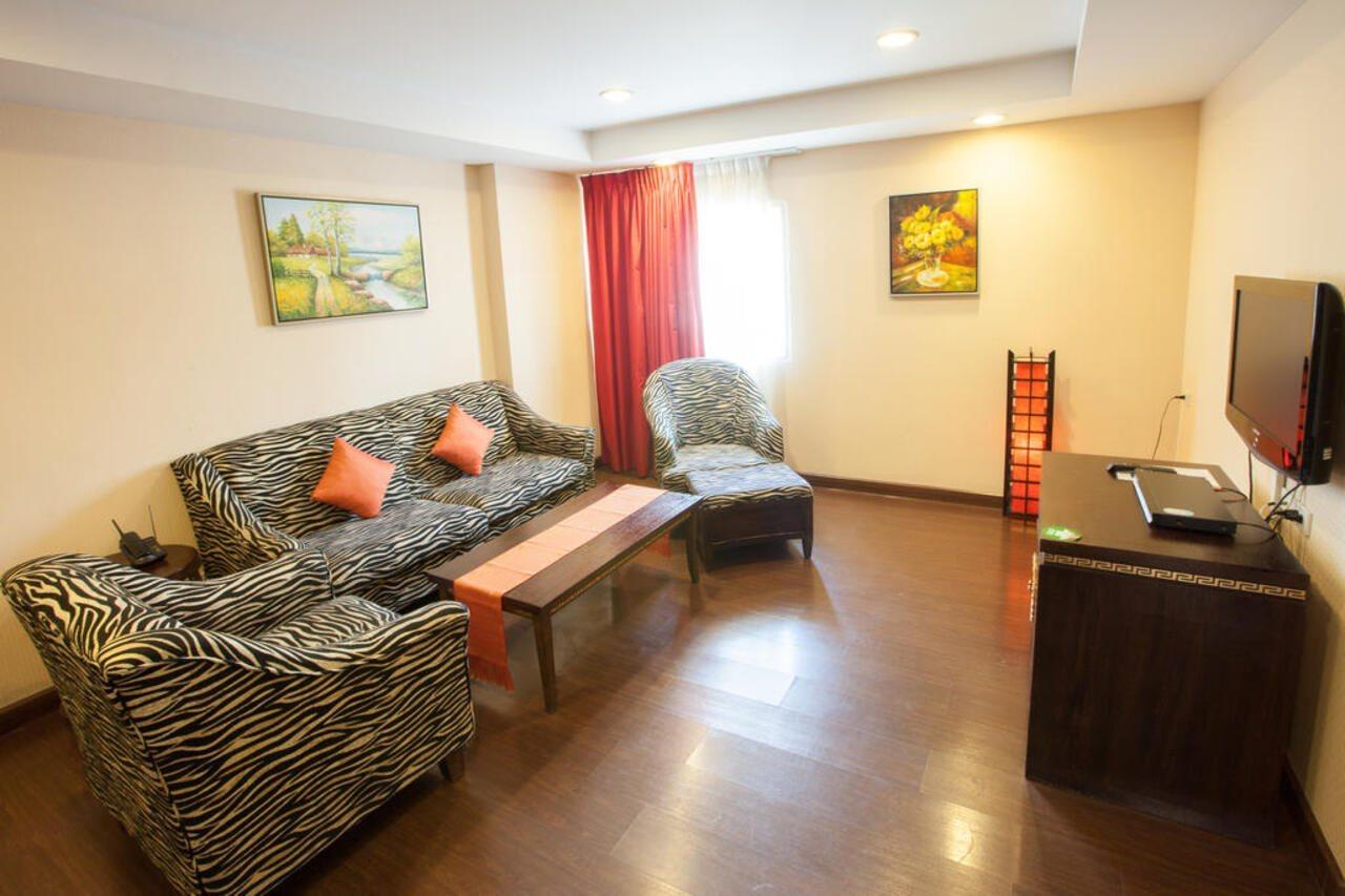 Club Mahindra Mac Boutique