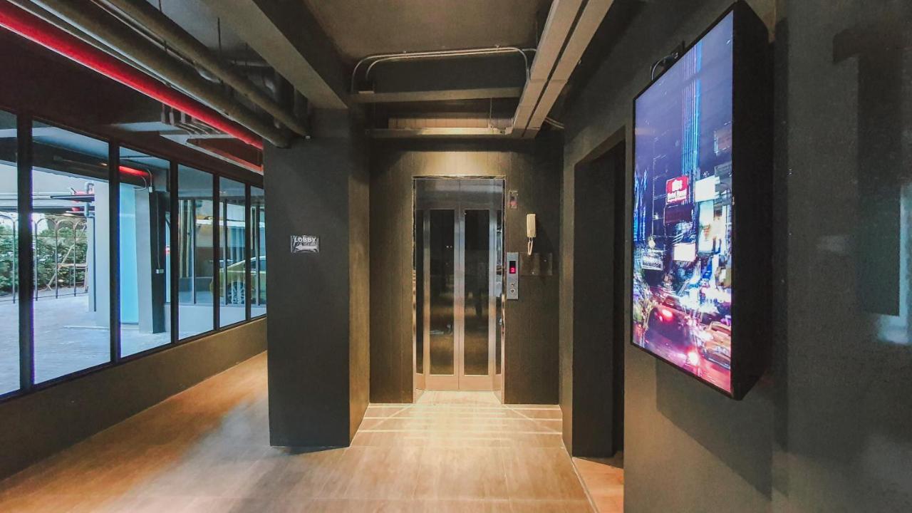 Hotell Ordinary Bangkok