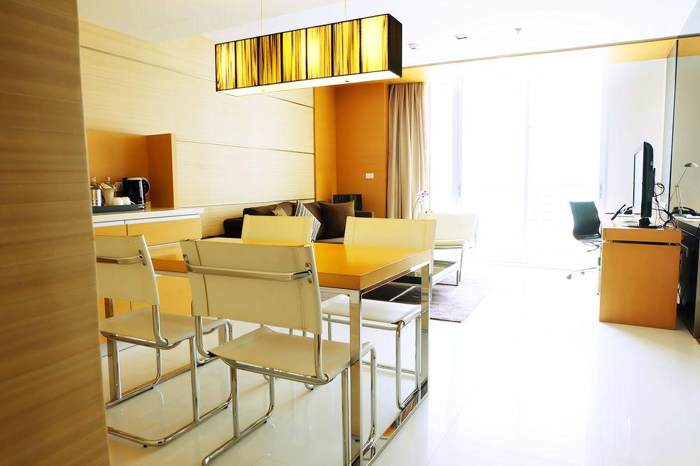 Jc Kevin Sathorn Hotel 5*