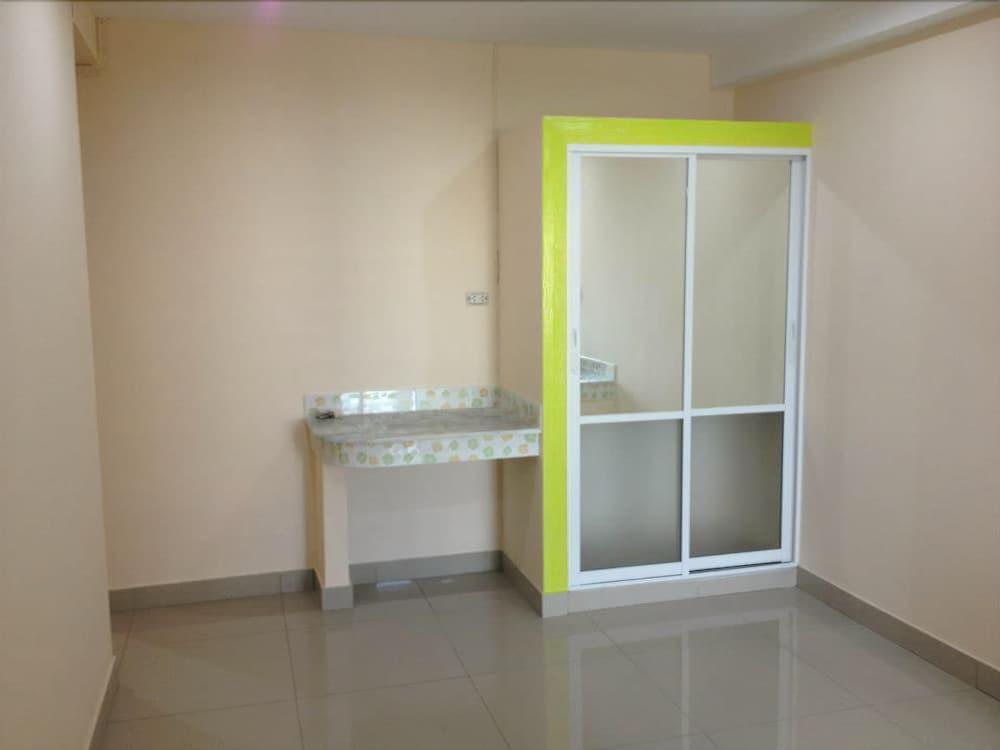 Oyo 75405 Ladda Place Khách sạn Bangkok
