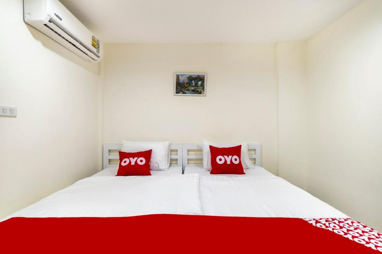 Oyo 439 Bed & Bus Bangkok