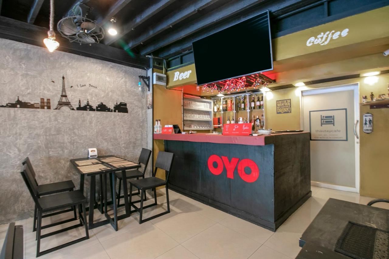 Oyo 1158 Thestaycafe 2*