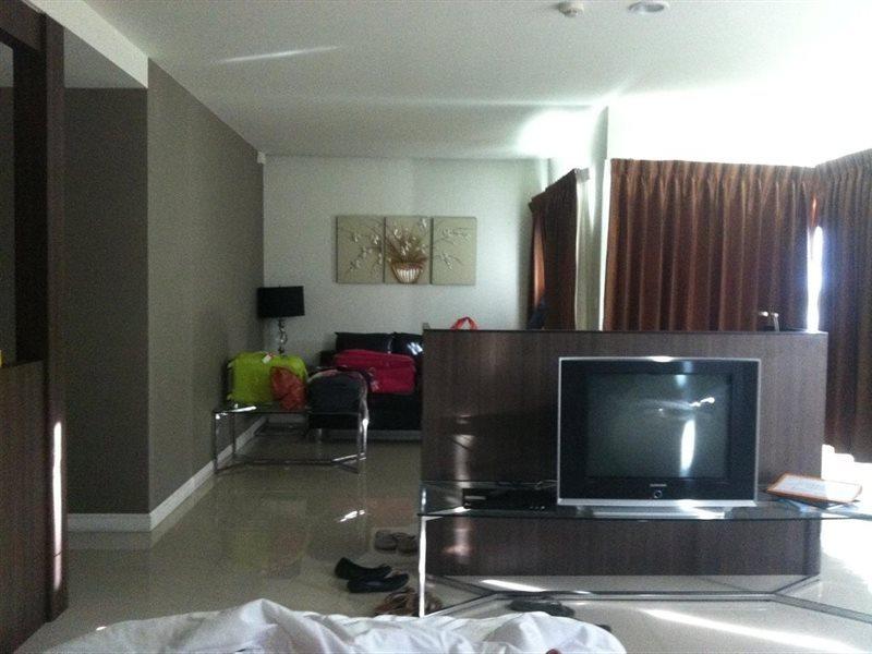 Beyond Penginapan Bangkok