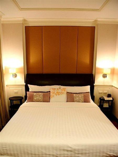 Aurum The River Place Bangkok