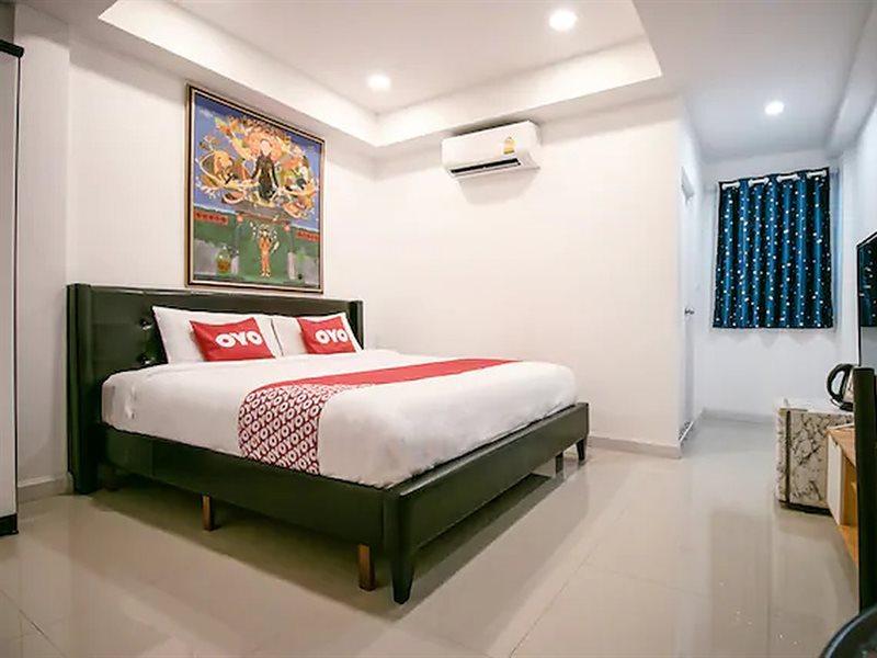 Oyo 568 Art Hua Lamphong Hotell 2*