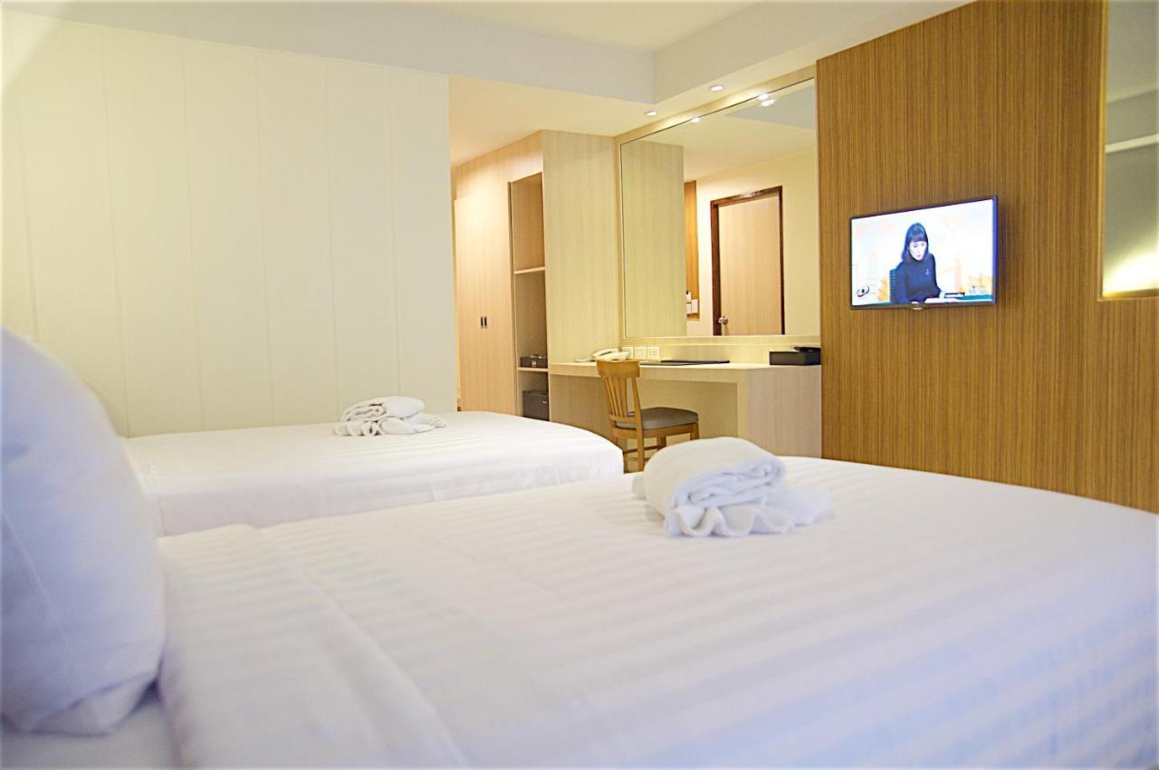 Khách sạn Jolly & Thapra 3*