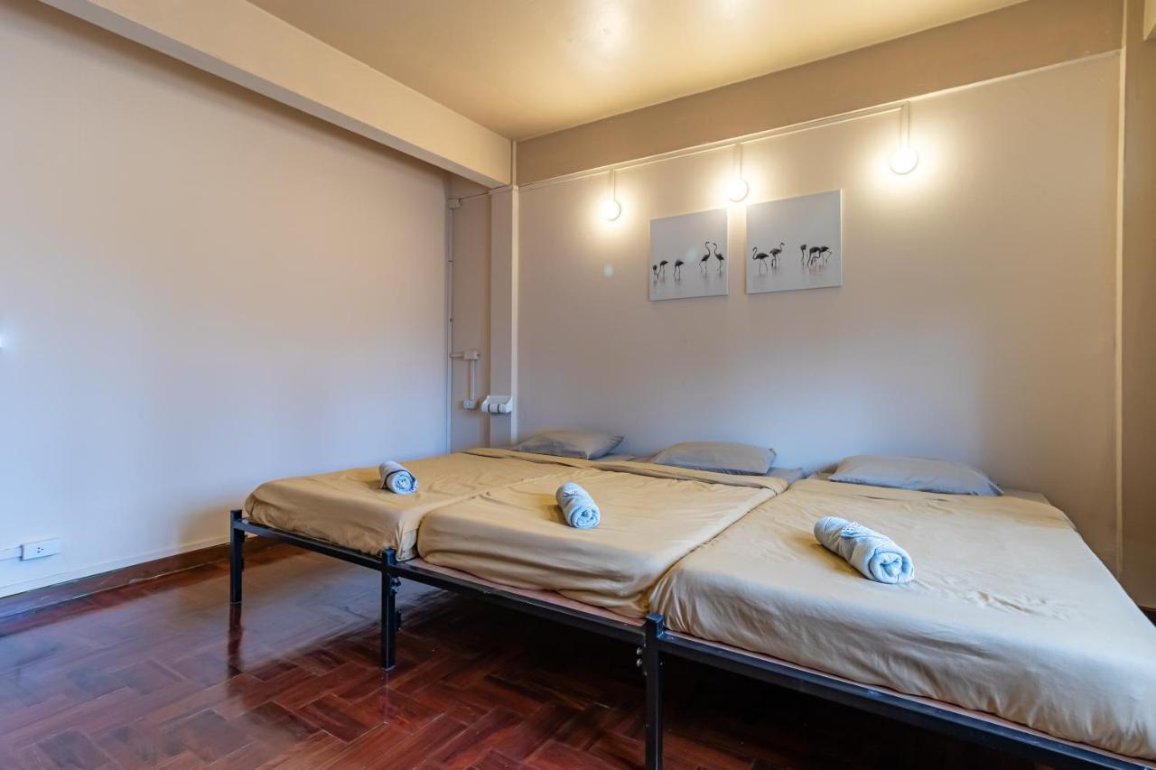 Snoozzze ใกล้รถไฟฟ้า ย่านบางรัก (adults Only) Hostal *