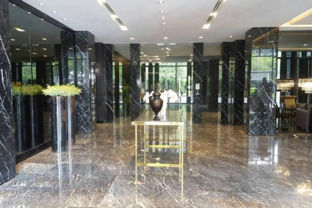 Apartamento The Base Park East - Sukhumvit 77 Banguecoque