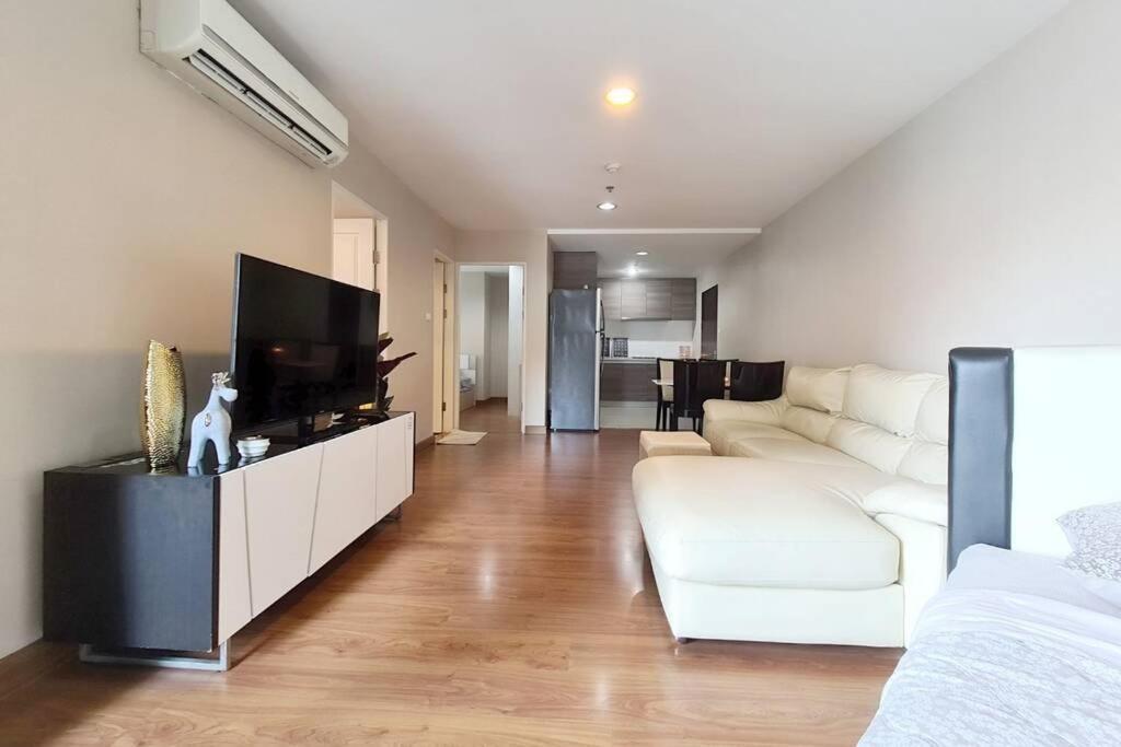 The Spring Warmth Luxury:2br/mrt/pool Apartment
