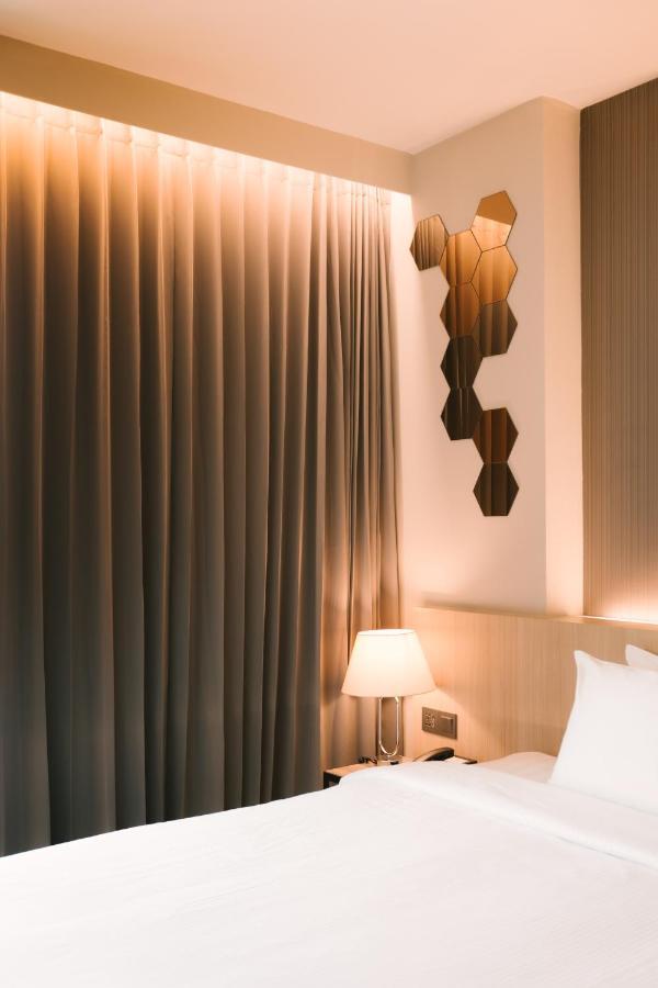 Hotel 56