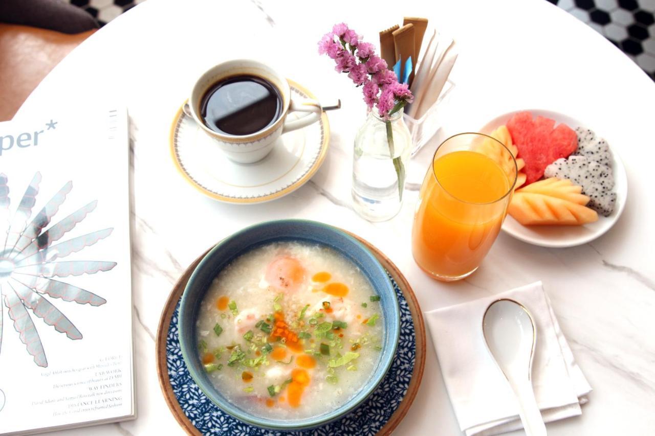 Montien Surawong Khách sạn 5*