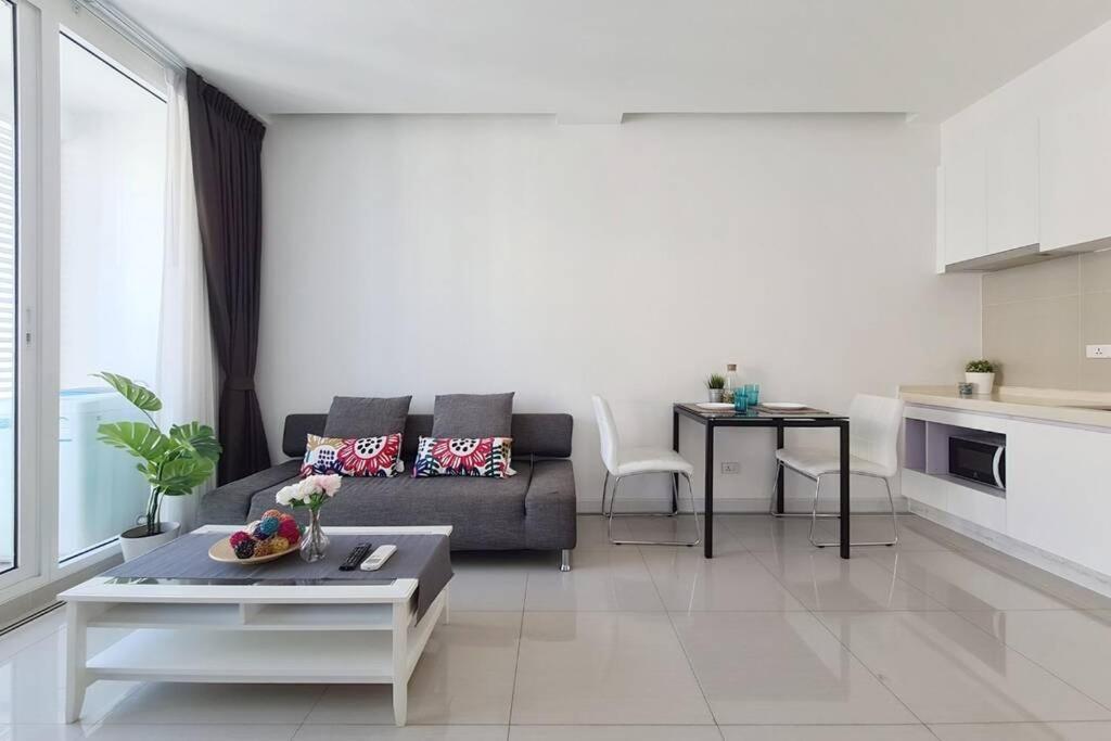 The Cloud Sky Rama9 : 1br Wifi Pool Rca Pangsapuri *