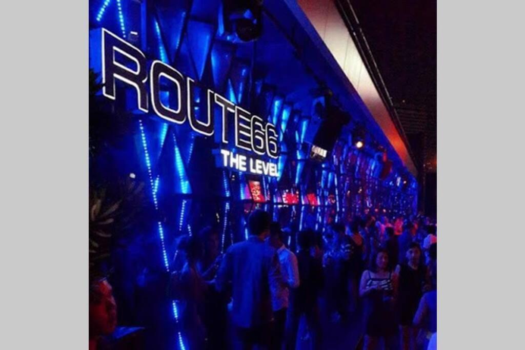 The Cloud Sky Rama9 : 1br Wifi Pool Rca Bangkok