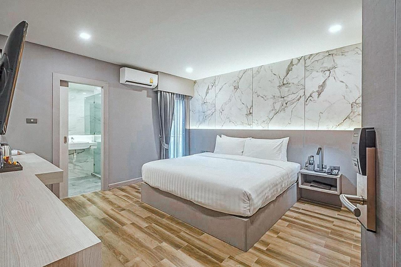 Hyde Park Hotel Bangkok