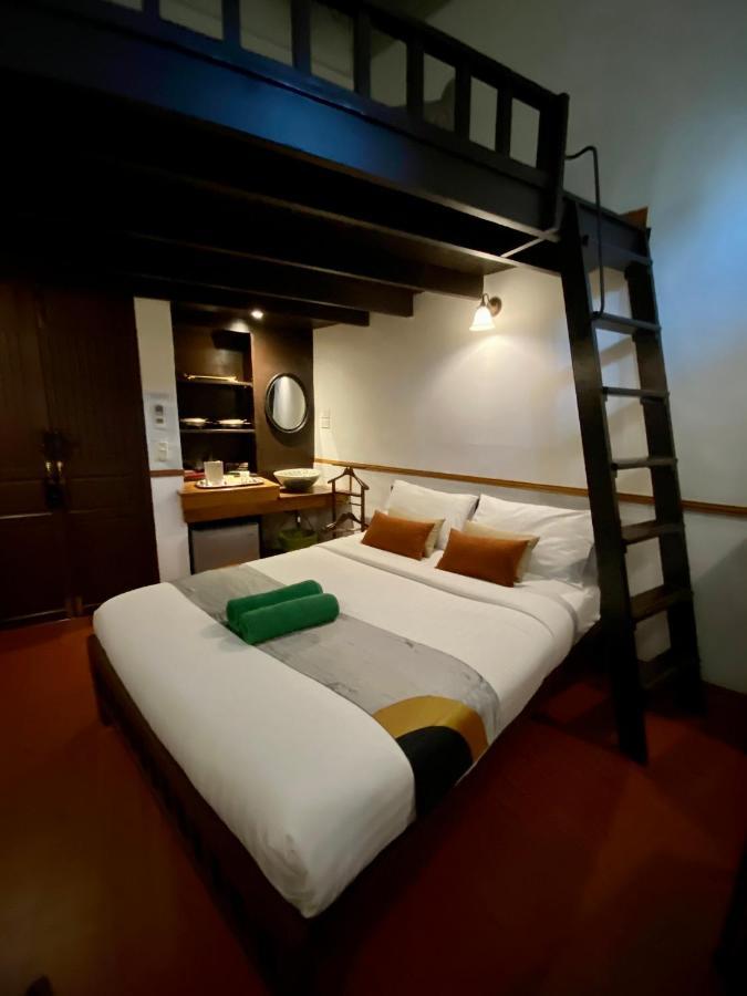 Khách sạn 103 - Bed And Brews Bangkok