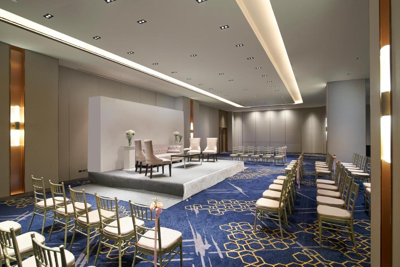 Khách sạn Amari 5*