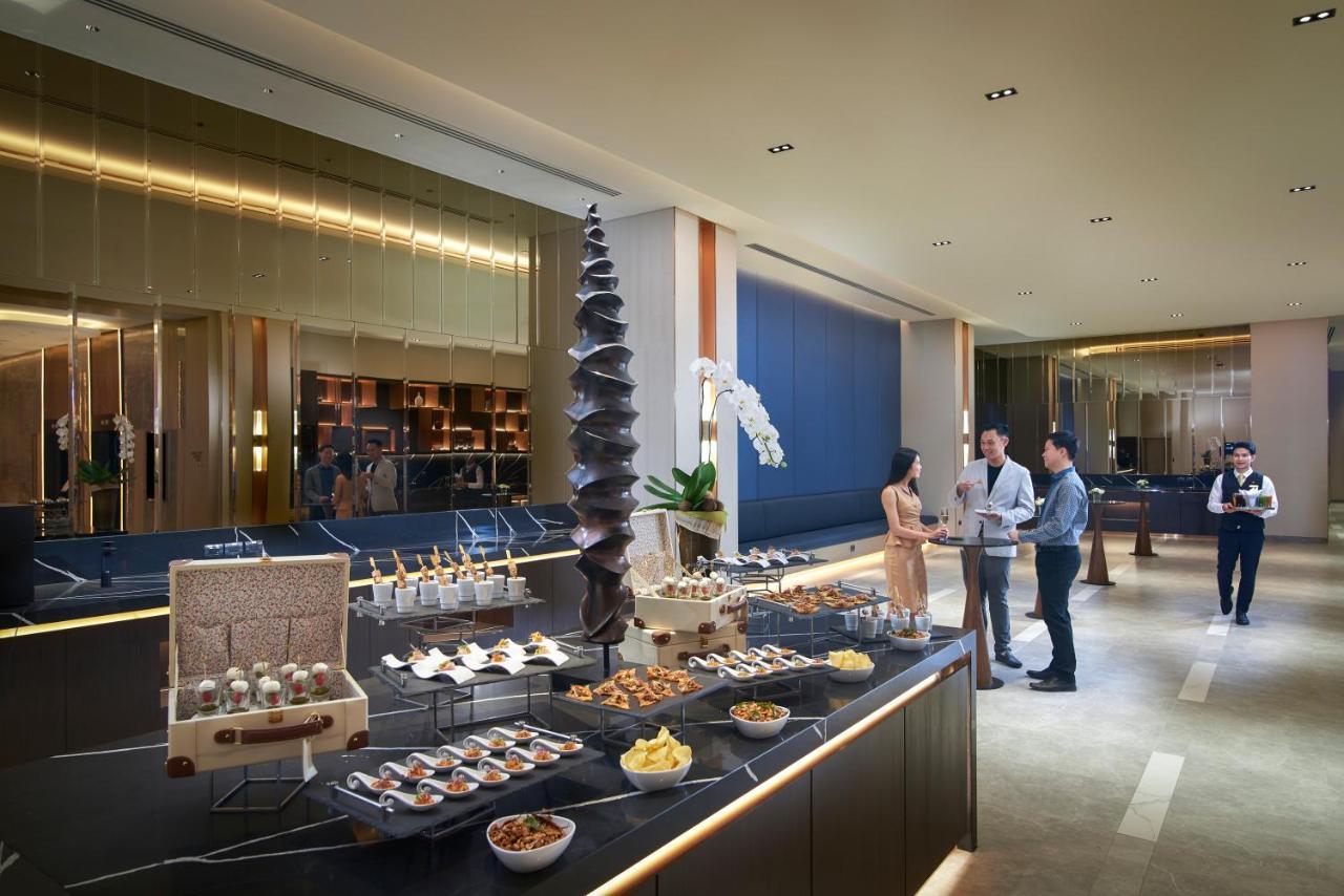 Khách sạn Amari 5*