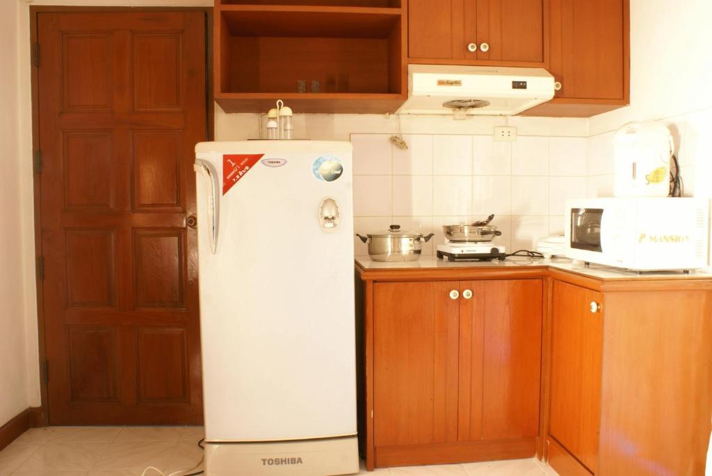 Khách sạn Poonchock Mansion 2*