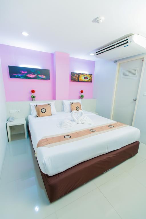 Le Touche Khách sạn Bangkok
