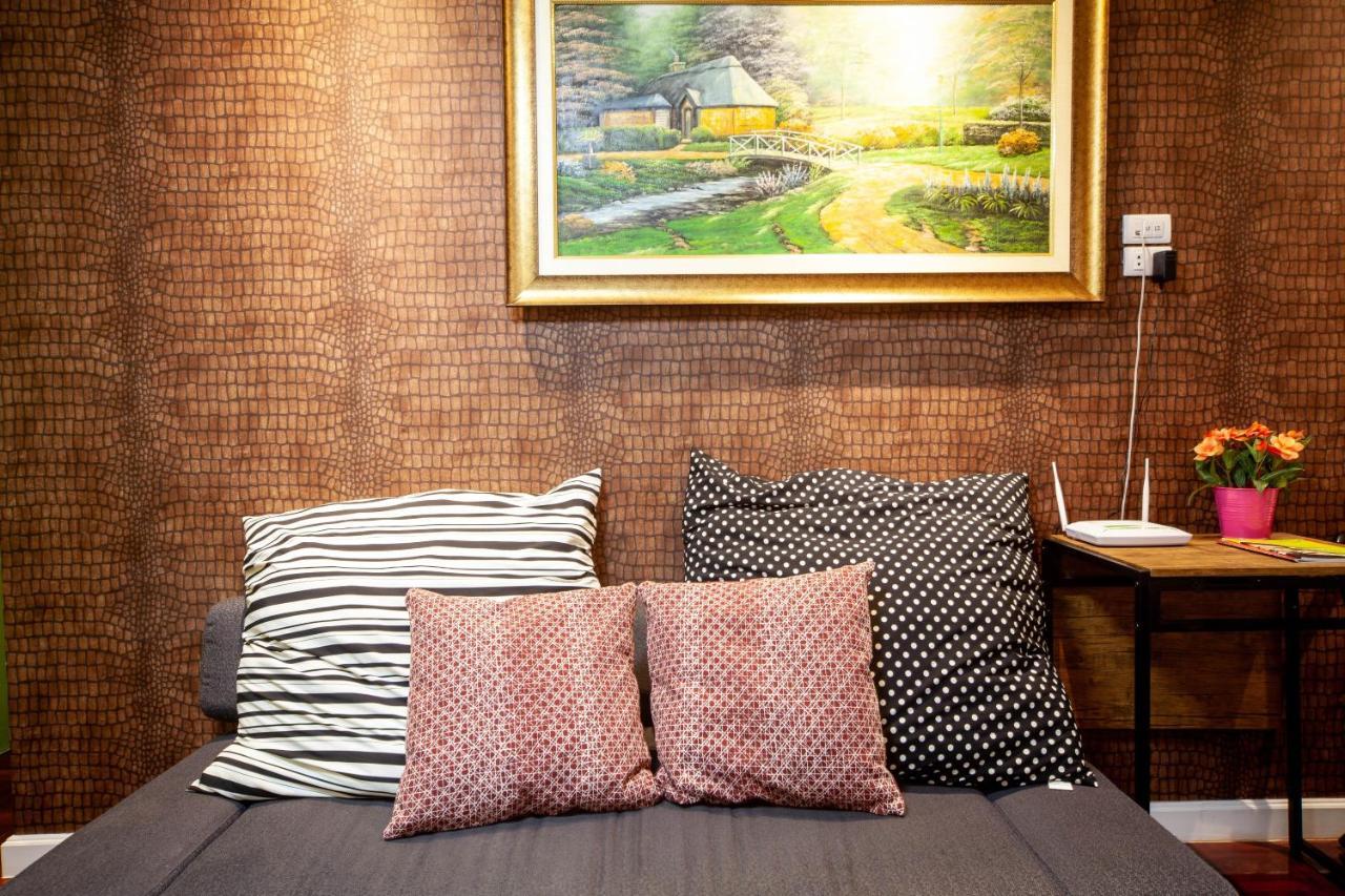 Clean Comfy Cozy Easy To Go Siam Paragon And Chatuchak Market