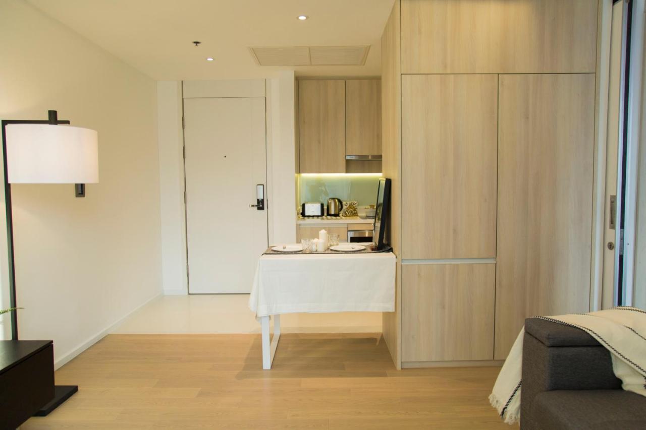 Pangsapuri Sukhumvit 11#luxury#pool#gym#bts Nana&mrt Sukhumvit#1br#max4ppl