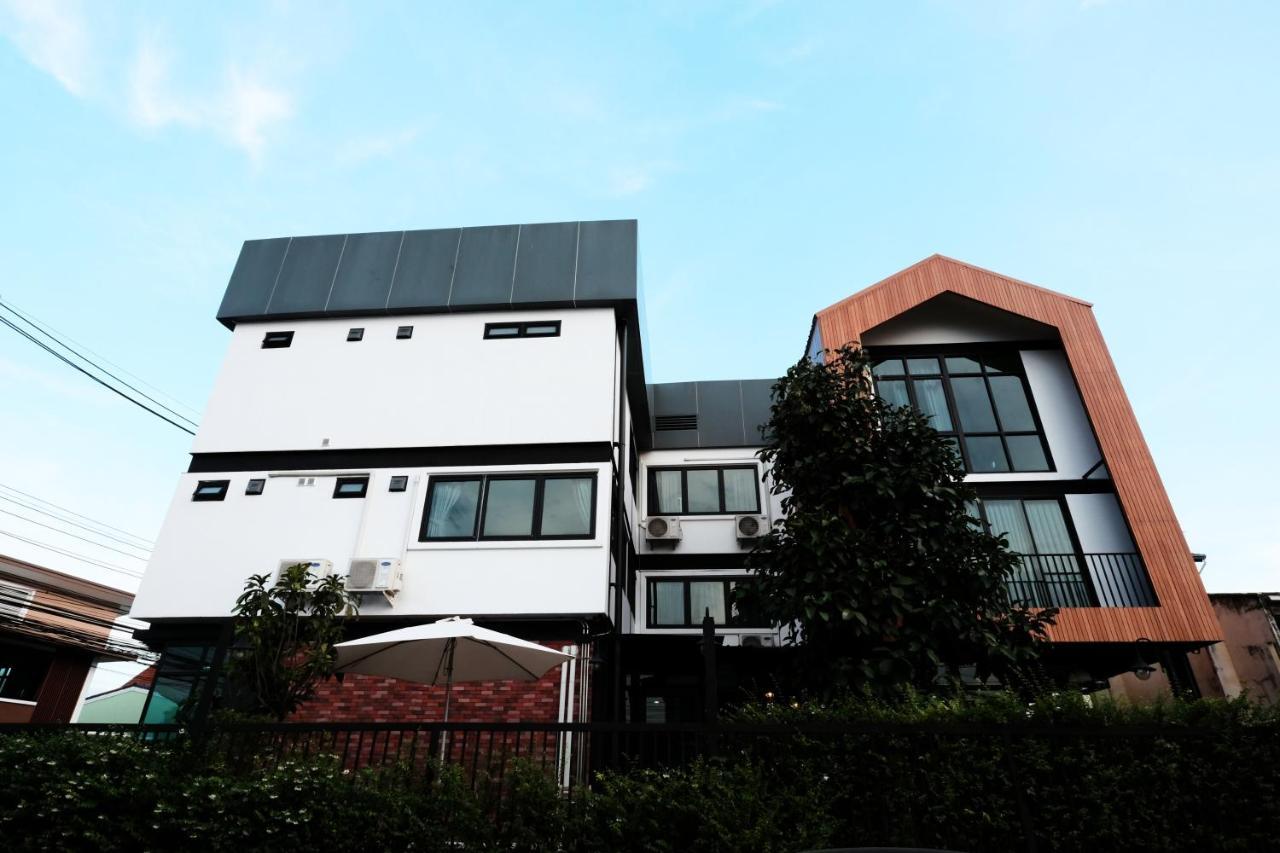 Wayha Don Mueang Airport Hostel Bangkok
