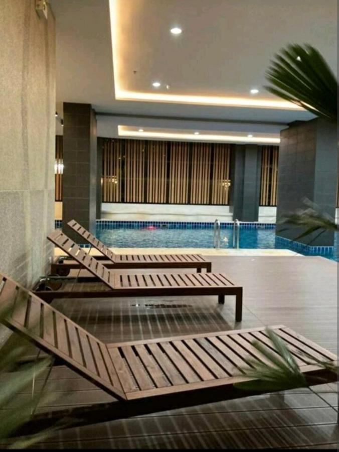 Asakan Place Srinakarin Apartment *