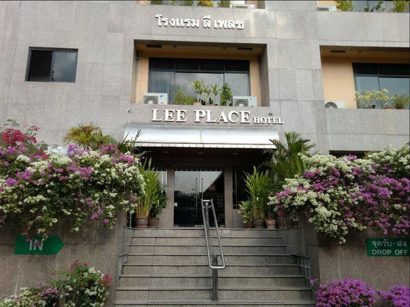 Nhà trọ Lee Place *