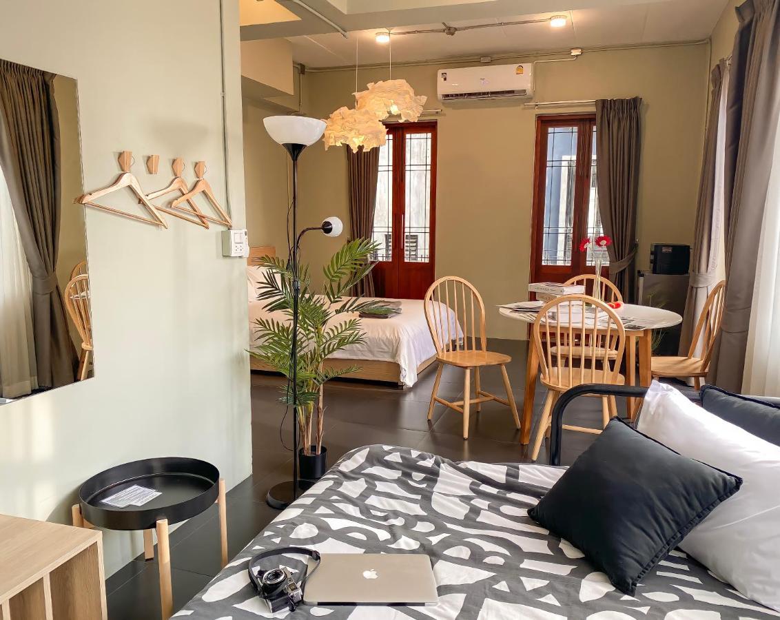 Chum Khách sạn 4*