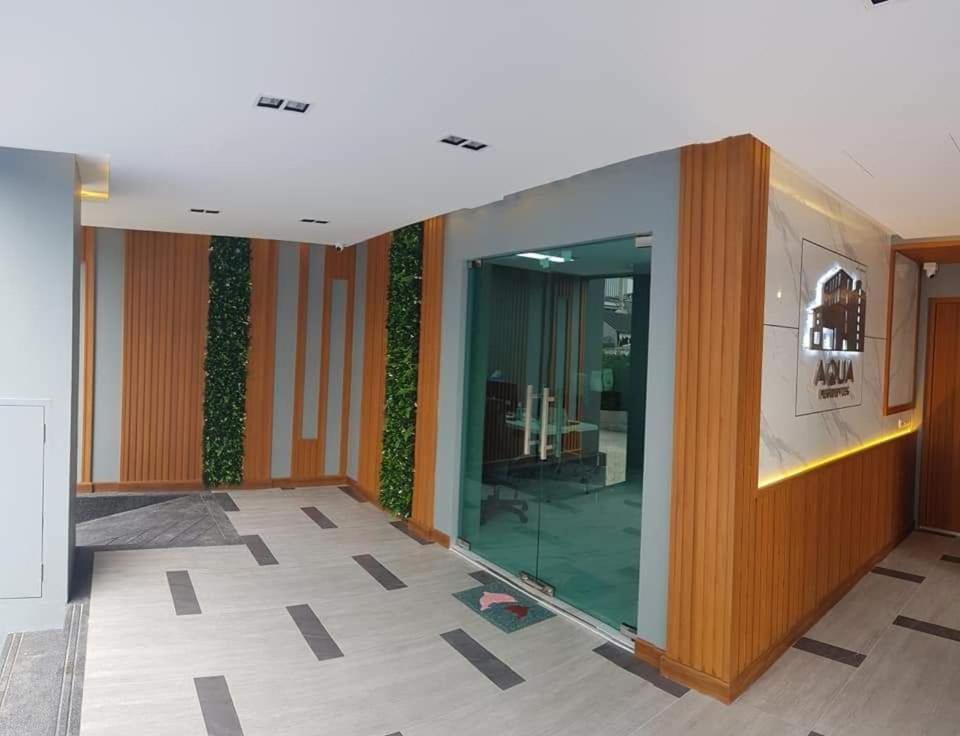 Aqua Residences: New Near Wutthakat Bts Station * Bangkok