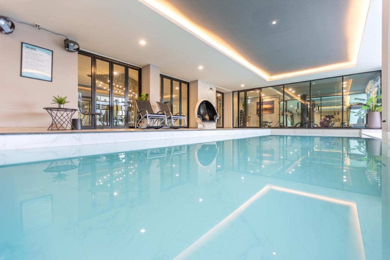 56 Hotel 4*