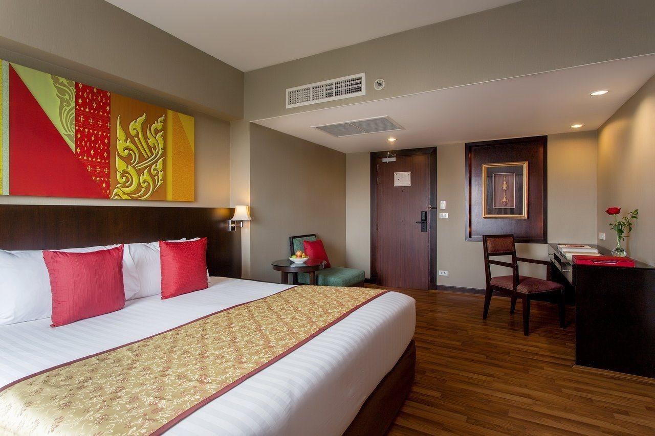 Ramada Plaza By Wyndham Menam Riverside Hotell Bangkok