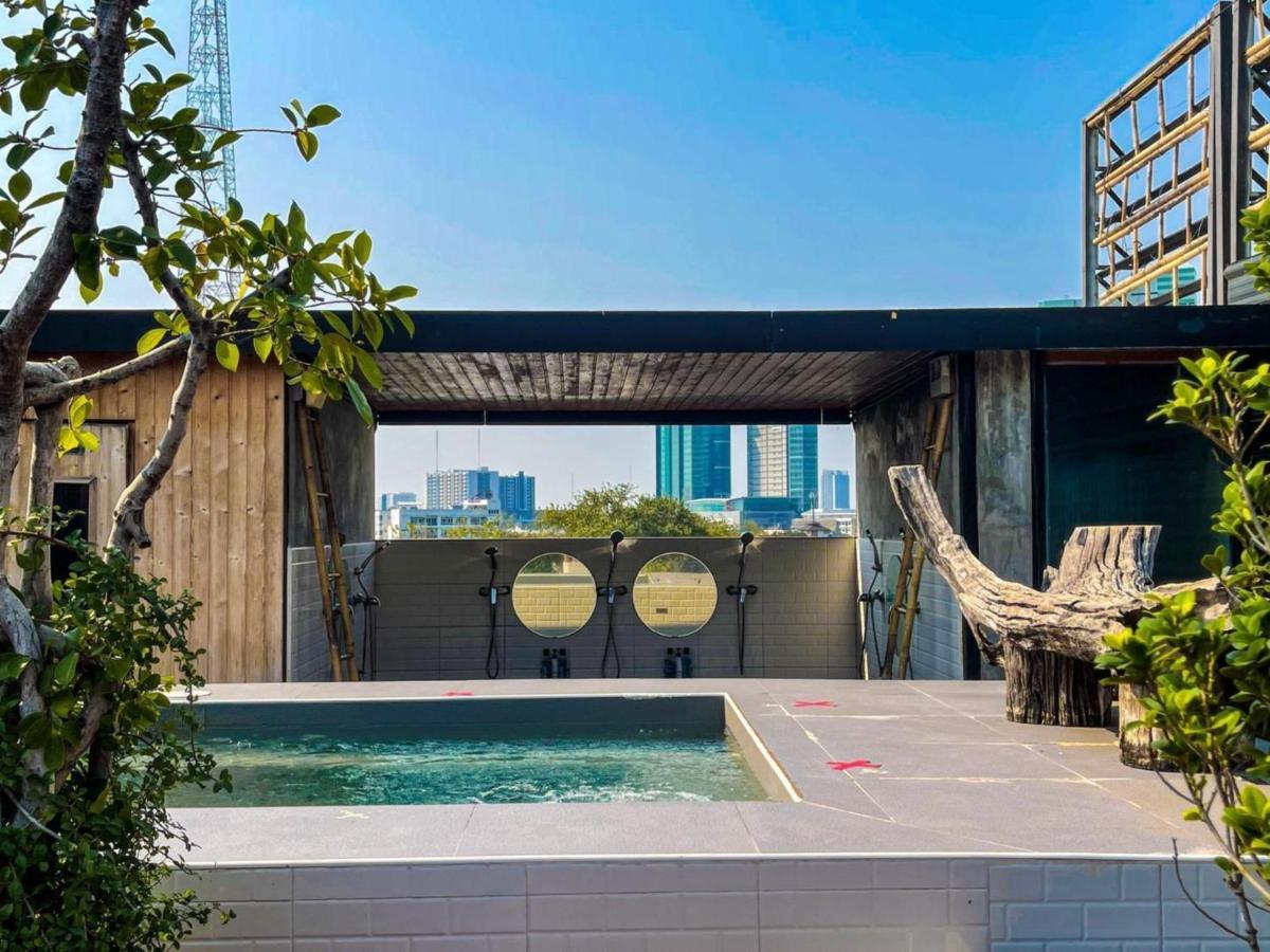 Blu Ari Stylish Gay Poshtel Hostal Bangkok