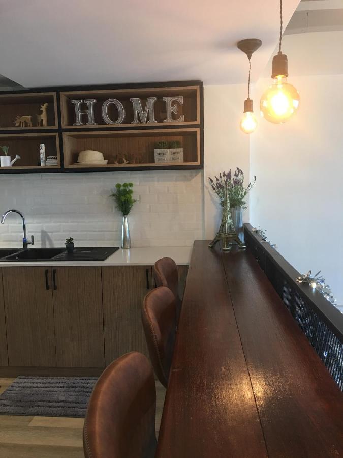 Tree​ For​ Rest​ Poshtel Hostal *
