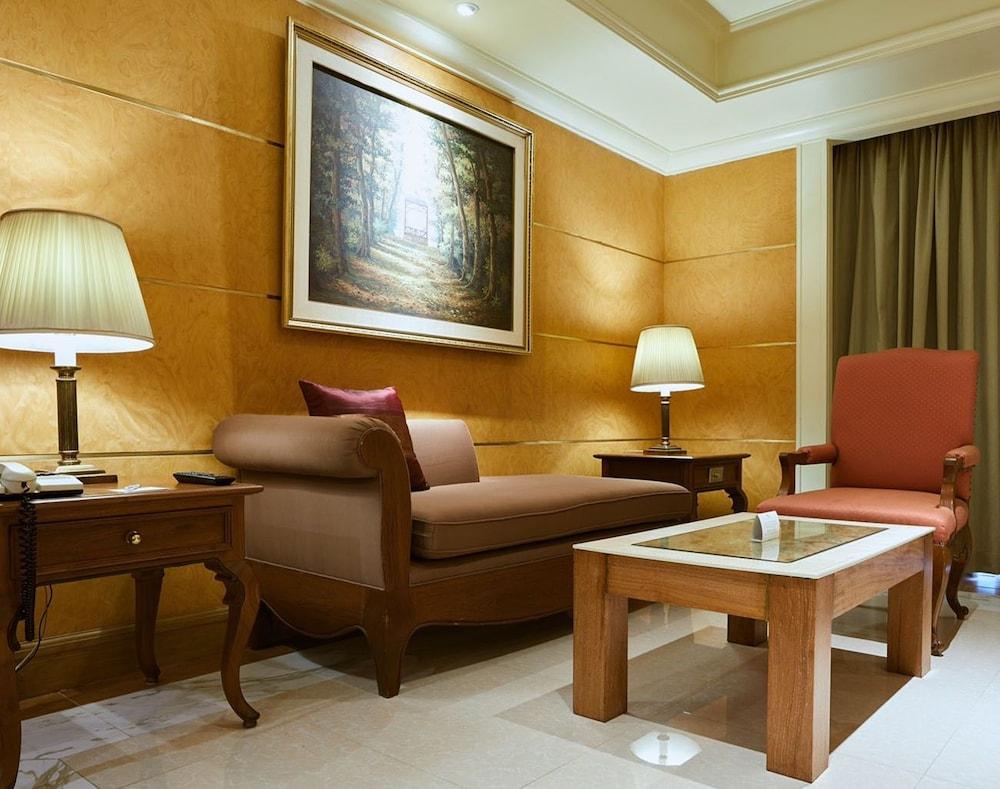 The Royal Bangkok