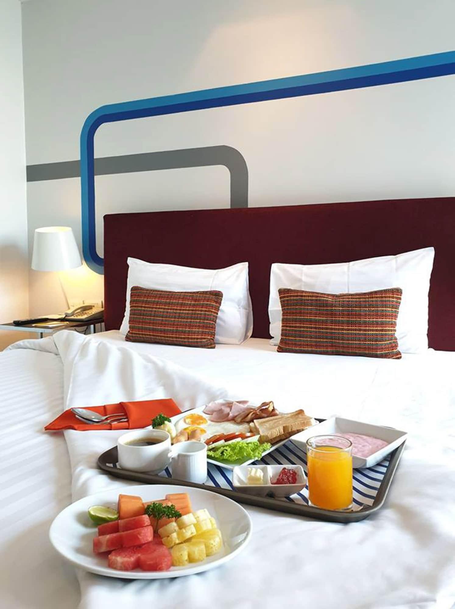 Fx Metrolink Makkasan Hotel 3*