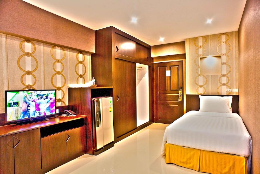 Chateau De Sukhumvit Bangkok