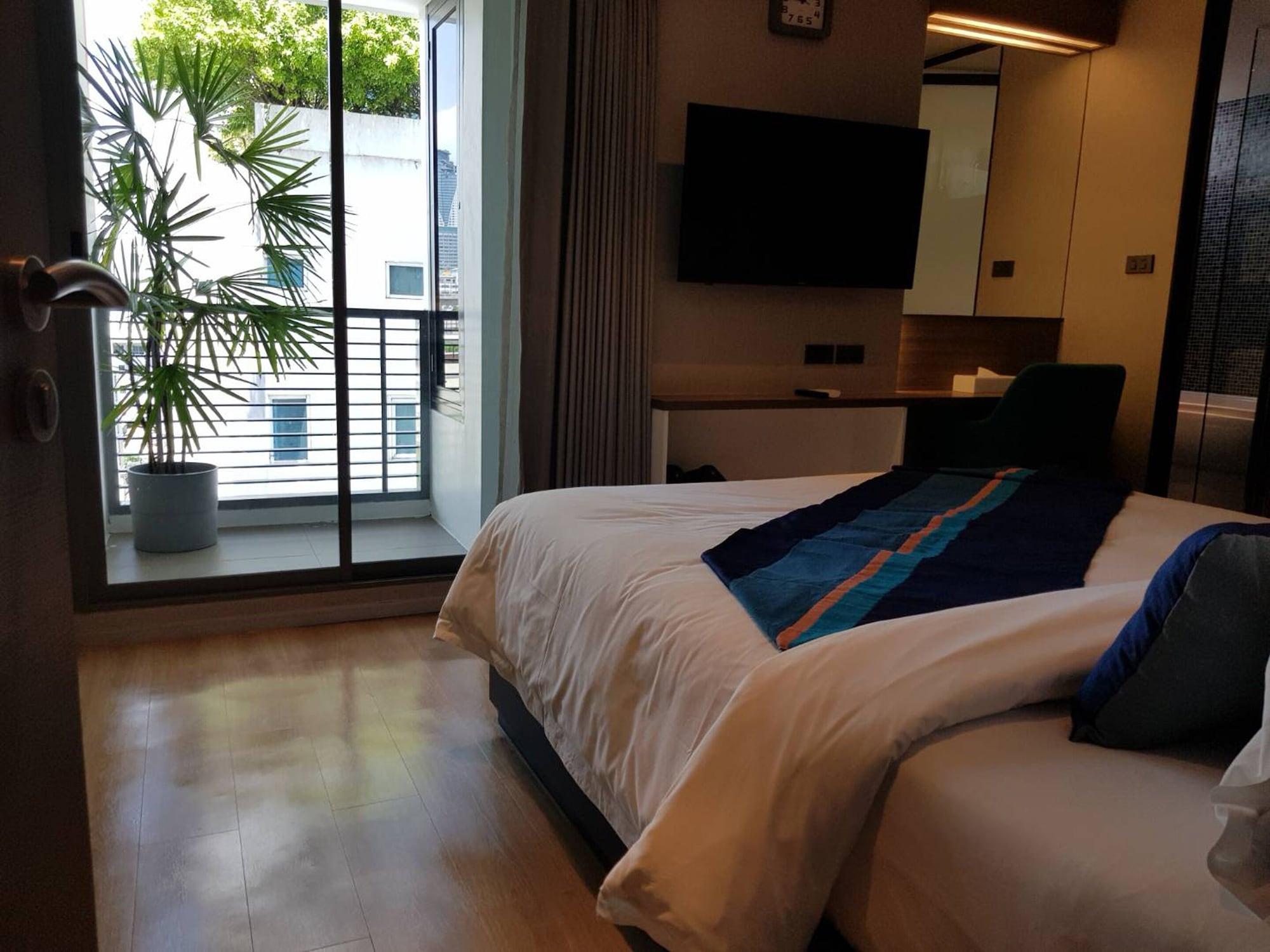 Hotell Bizotel Premier &