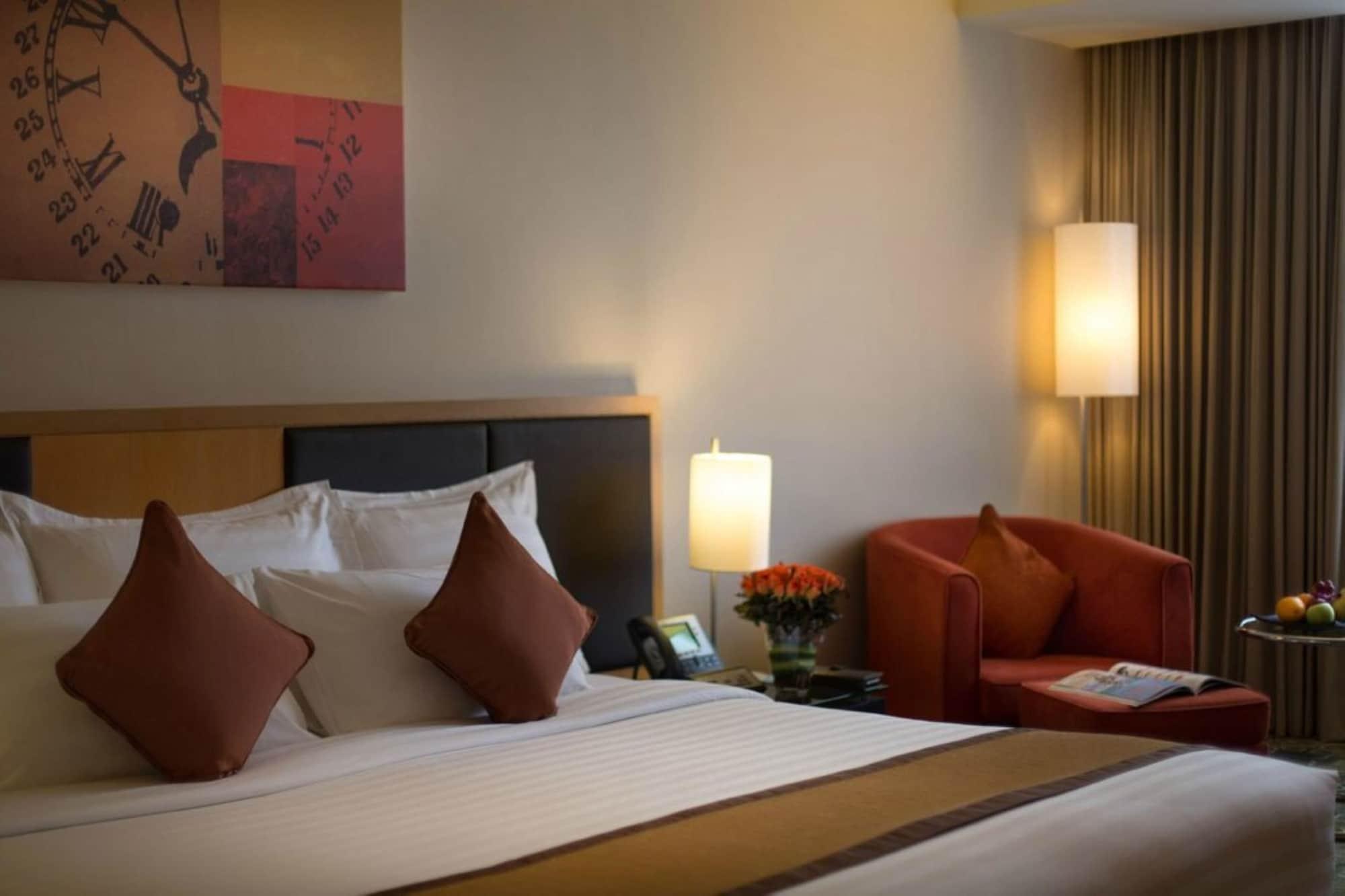 Aetas Hotel 5*