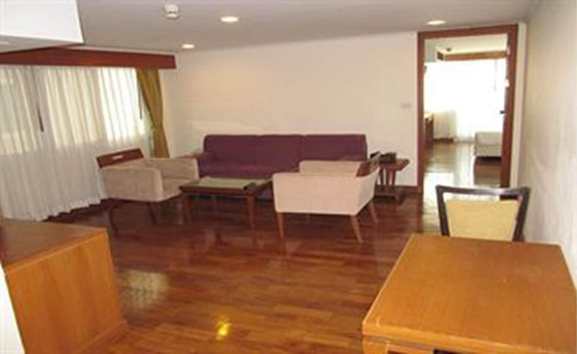 Hotel Sm Grande Residencia