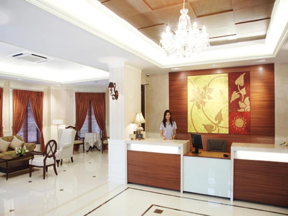 Hotel Aurum The River Place Bangkok