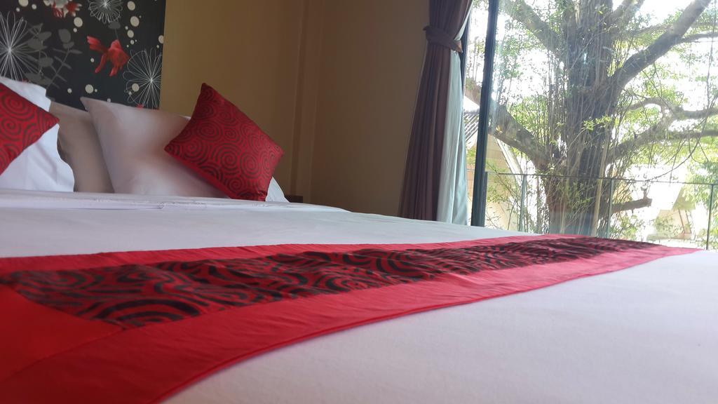 Nontnatee And Restaurant Homestay Bangkok