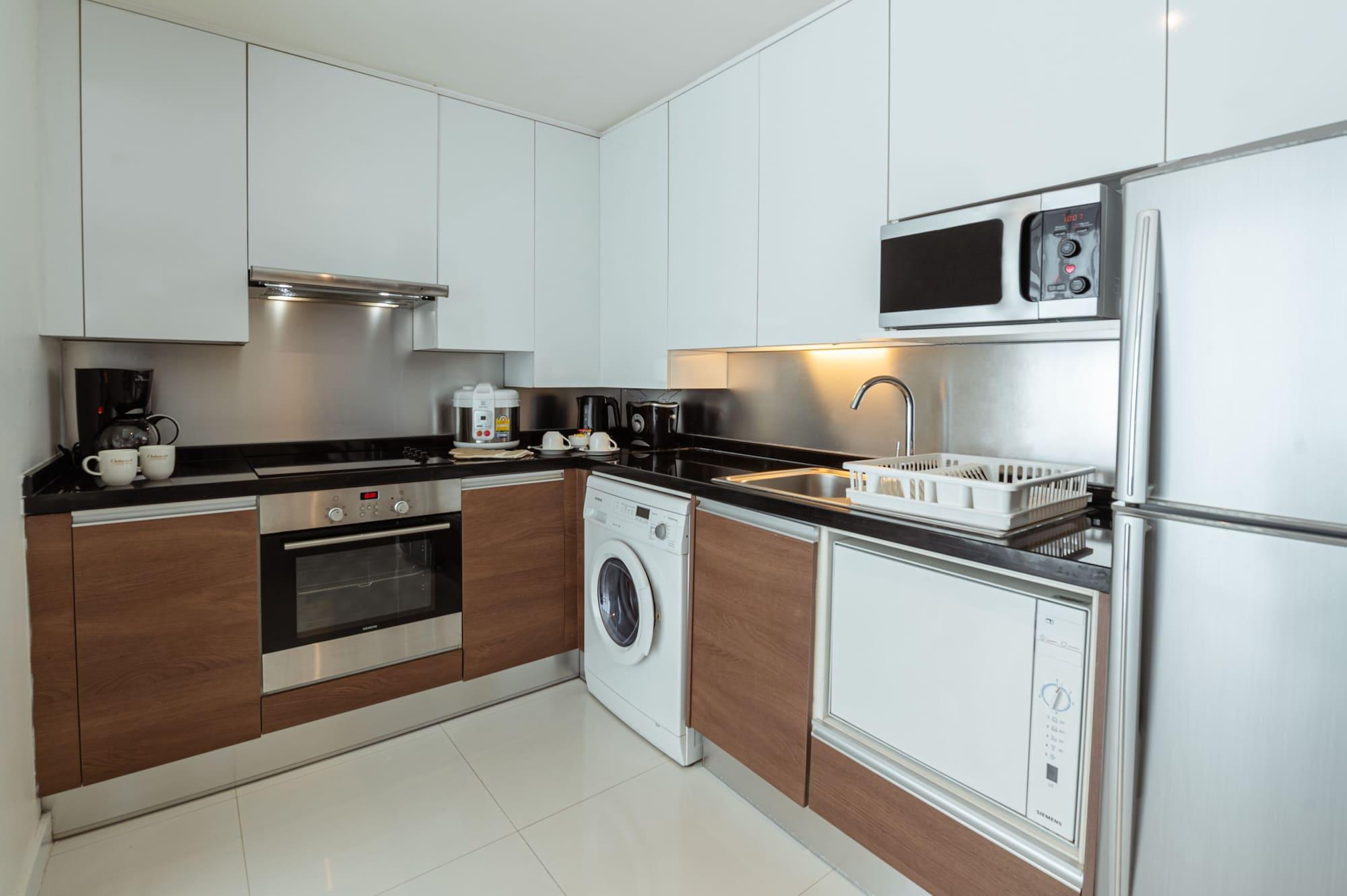 Hotel Oakwood Residencia Sukhumvit 24 4*