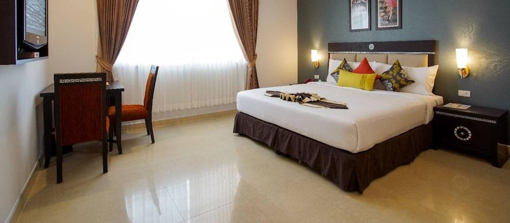 Hotel Club Mahindra Mac Boutique