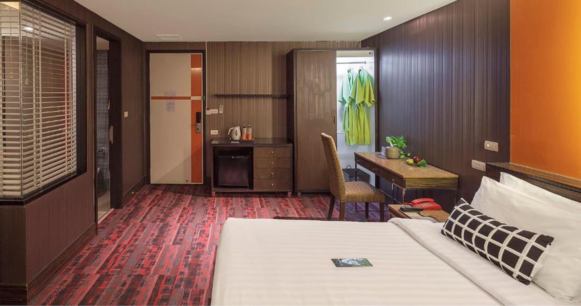 Tango Vibrant Living - Sha Extra 4*