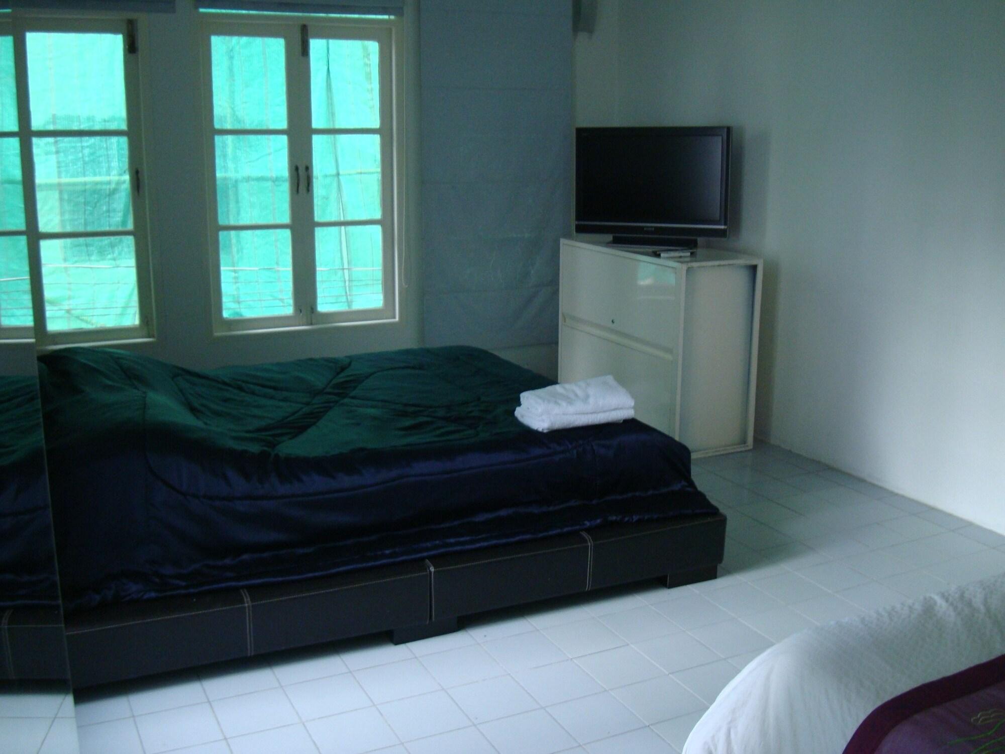 Oriental Smile Bed and breakfast 2*