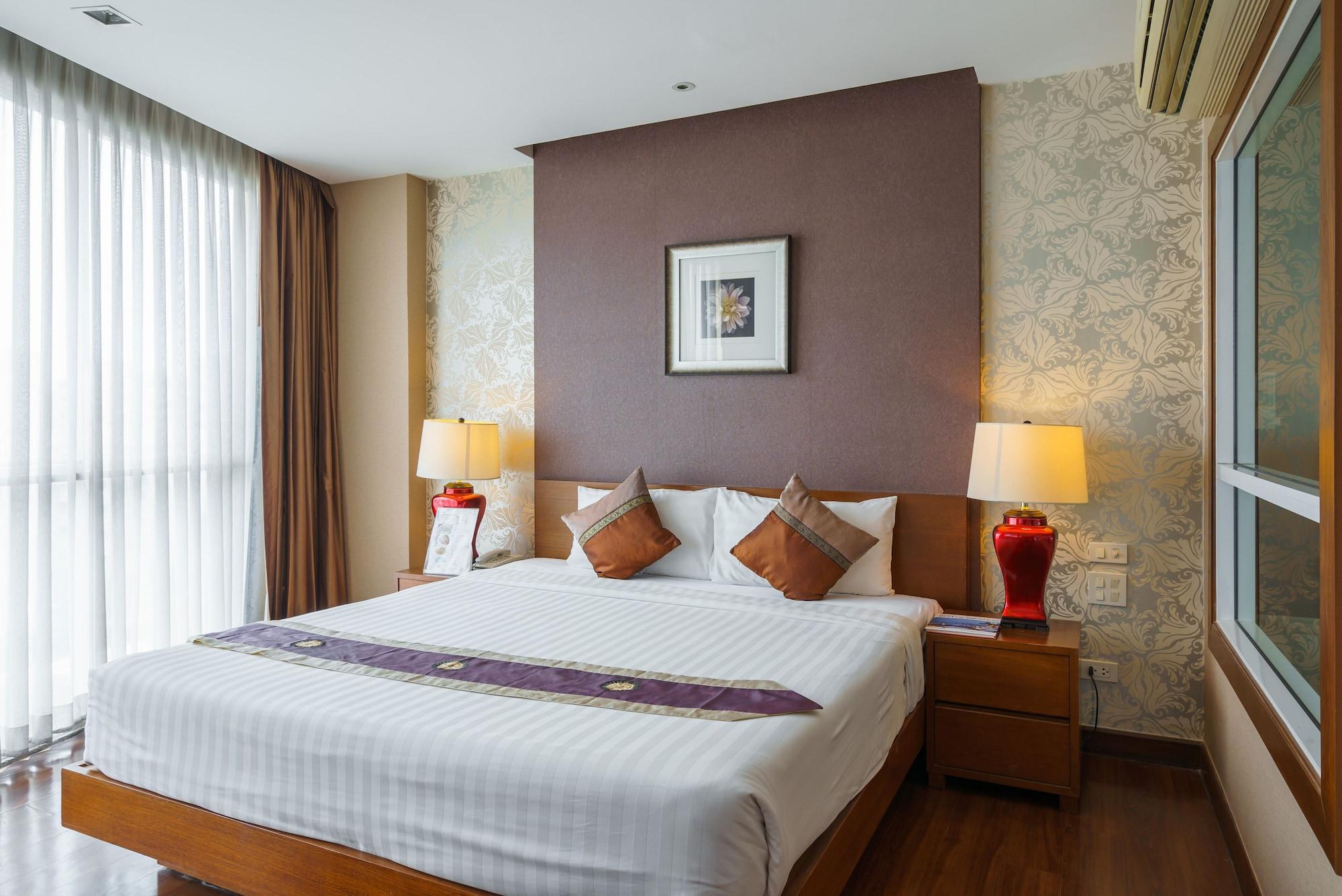 Lantana Hotel 3*