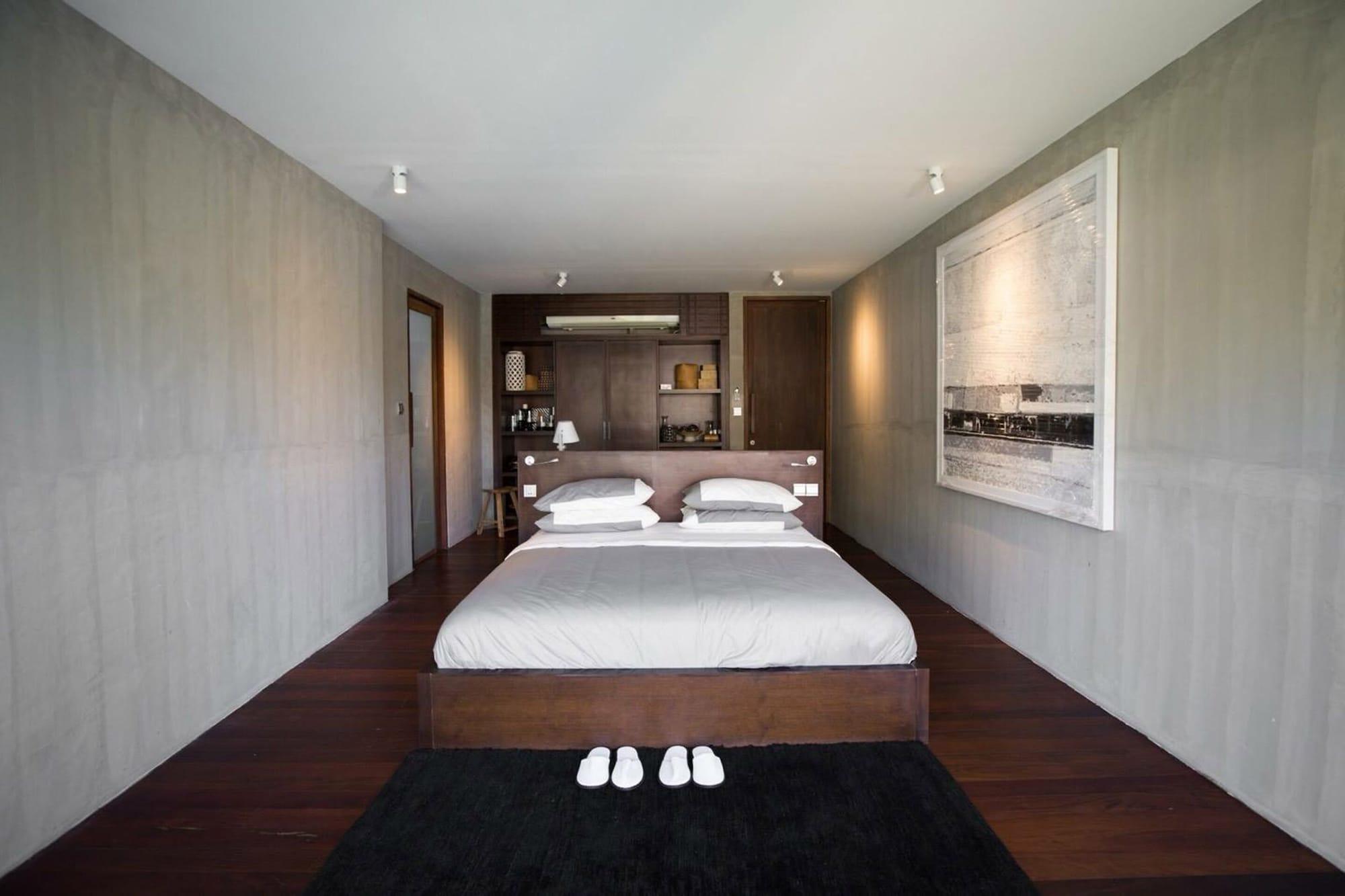 Into The Forest Hotel 3*