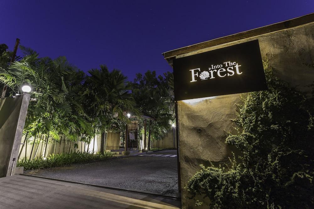 Into The Forest Hotel Bangkok